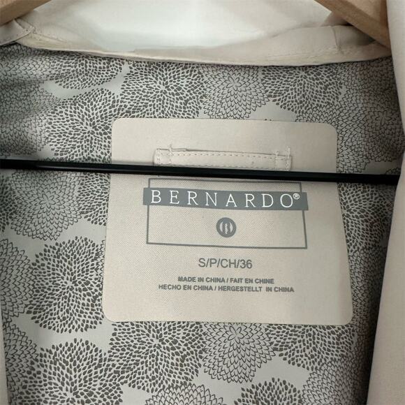 Bernardo Women's Trench Coat Small Beige Hooded Belted Long Casual - Picture 3 of 5